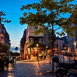 Plug Montmartre By Hiphophostels * Paris