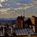 Hostel Plug Montmartre By Hiphophostels Paris