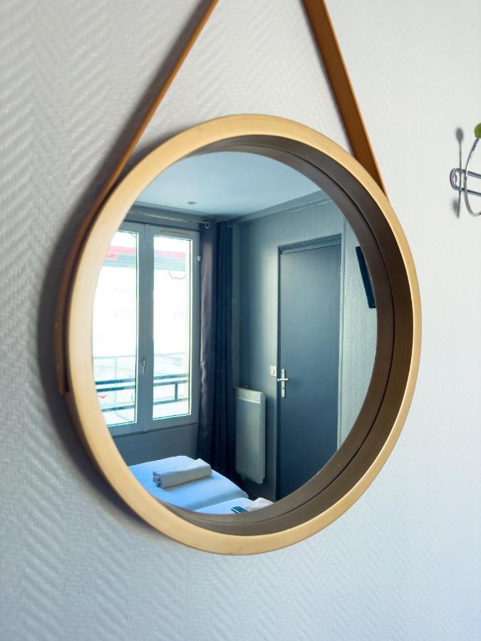 Plug Montmartre By Hiphophostels