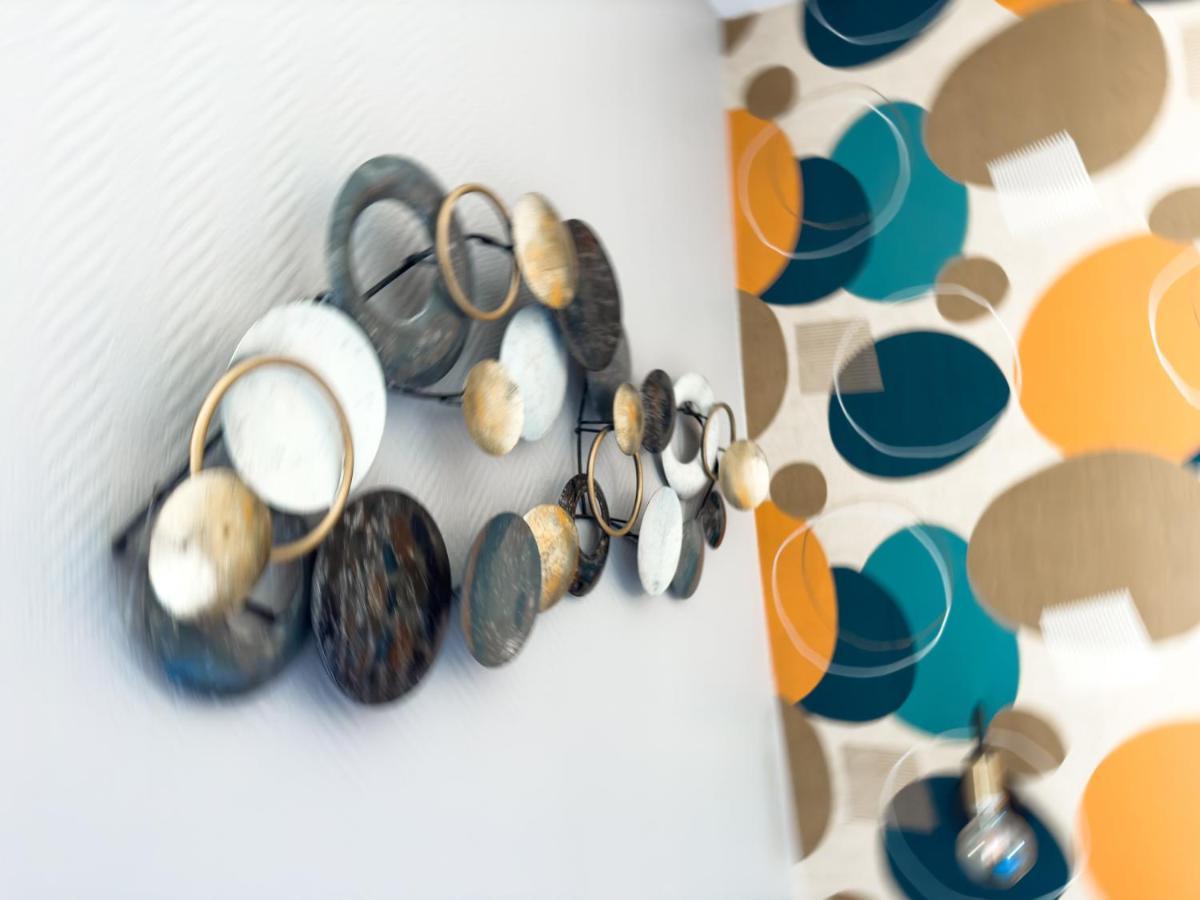 Plug Montmartre By Hiphophostels