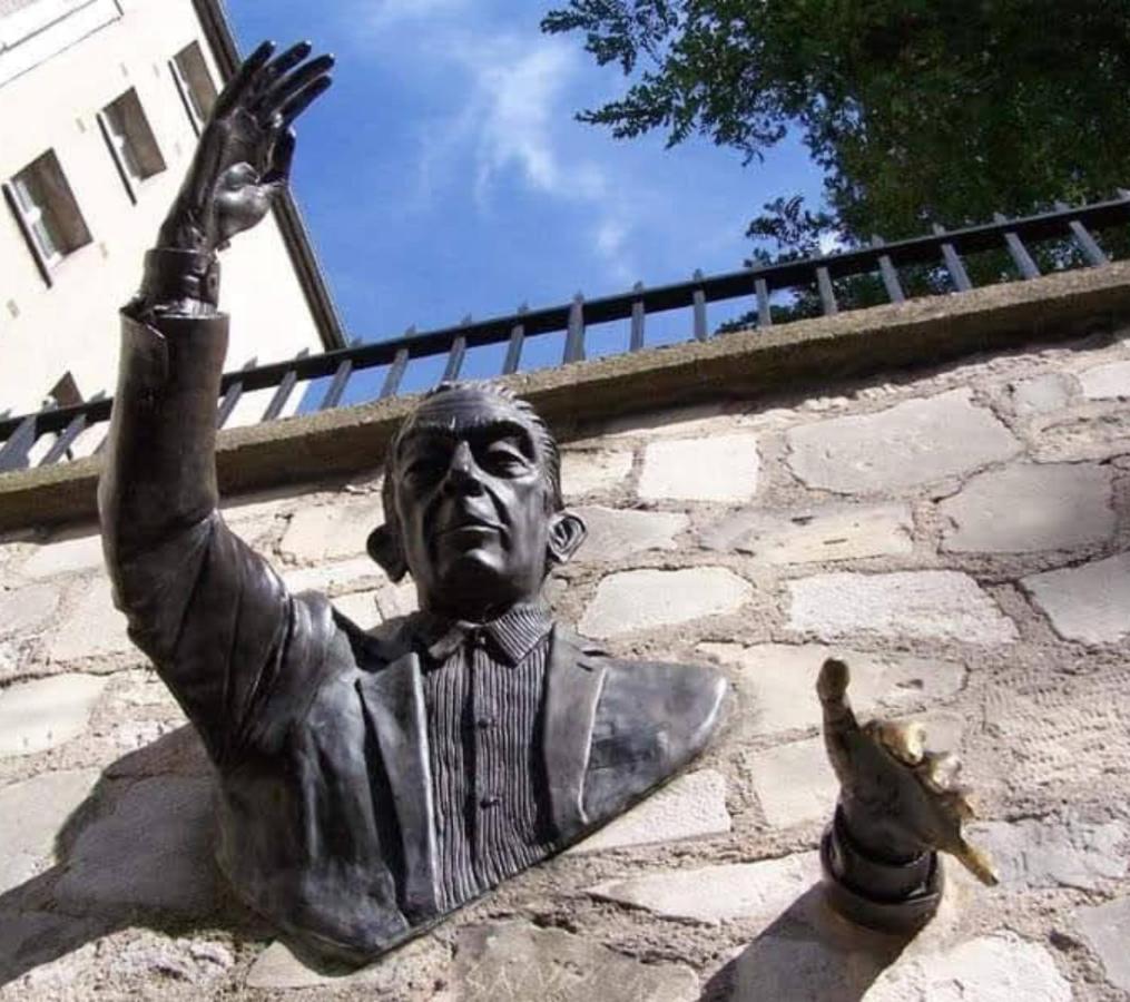 Plug Montmartre By Hiphophostels Hostel