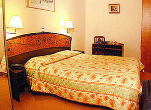 Plug Montmartre By Hiphophostels Hostel