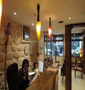 Plug Montmartre By Hiphophostels *